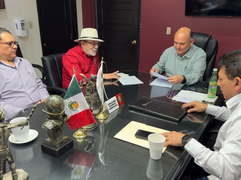 Firma Ayuntamiento convenio con UES