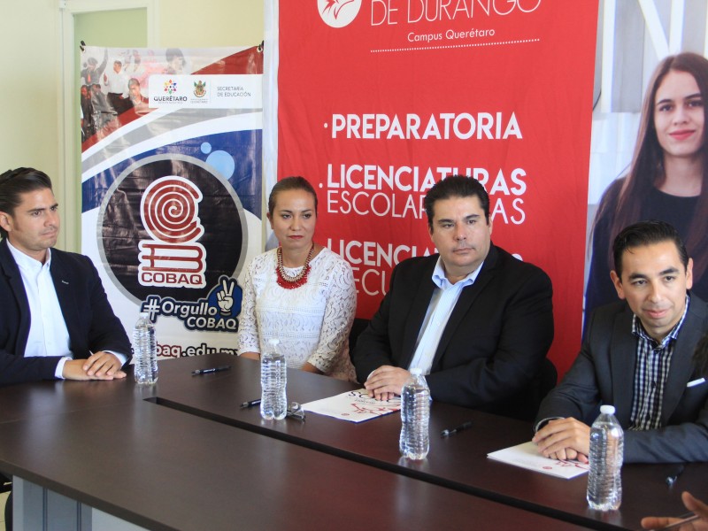 Firma COBAQ convenio con Universidad de Durango