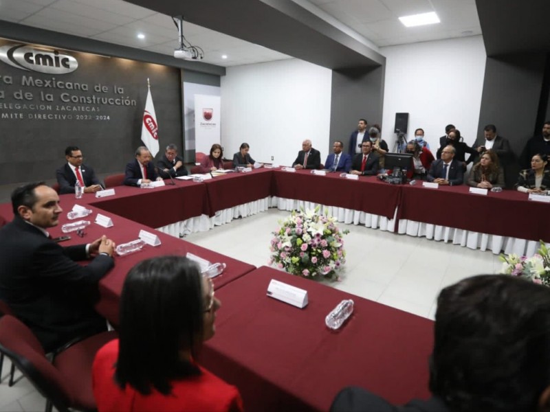 Firma convenio gobierno de Zacatecas  y CMIC