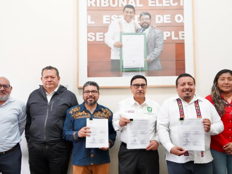 Firma Gobierno de Oaxaca entrega-recepción del predio para construcción de Ciudad Salud