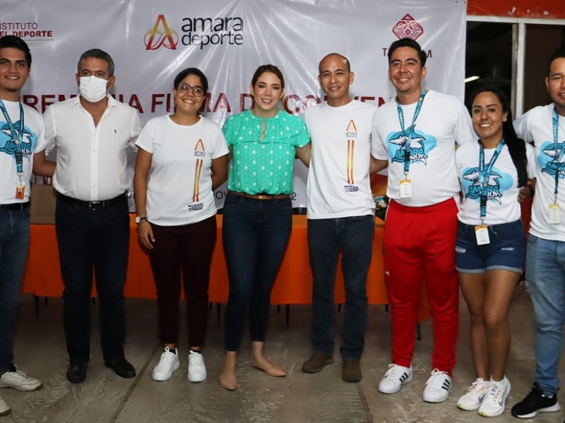 Firma Tania Robles convenio por el deporte en Tapachula