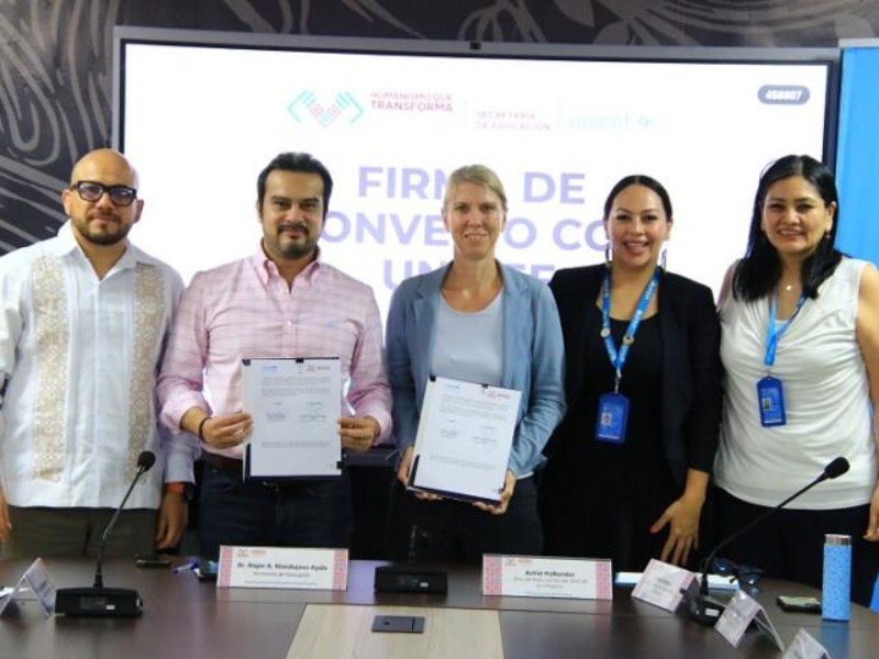 Firma Unicef y SE convenio por la educación en Chiapas