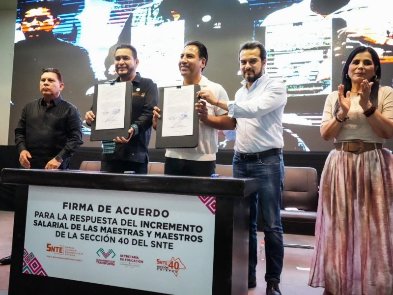 Firman acuerdo de incremento salarial para magisterio chiapaneco
