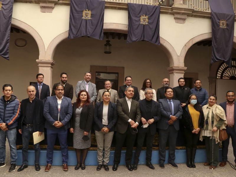 Firman convenio de colaboración entre la UAZ y el IEEZ