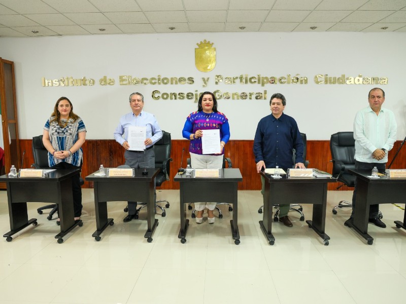 Firman convenio de colaboración IEPC y Archivo General del Estado
