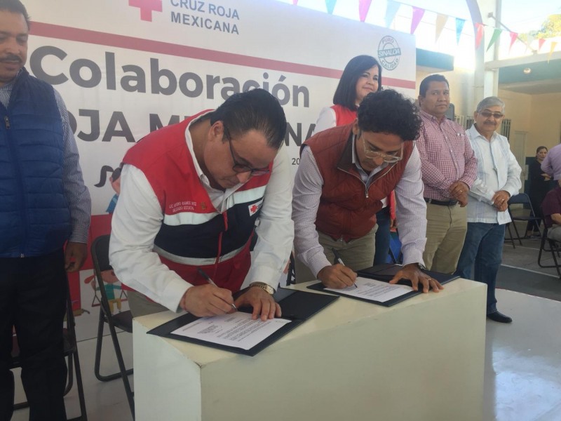 Firman convenio de colaboración SEPyC y Cruz Roja