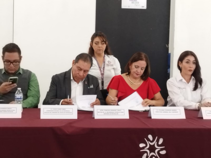 Firman convenio de colaboración Universidad Intercultural Indígena y COEPREDV