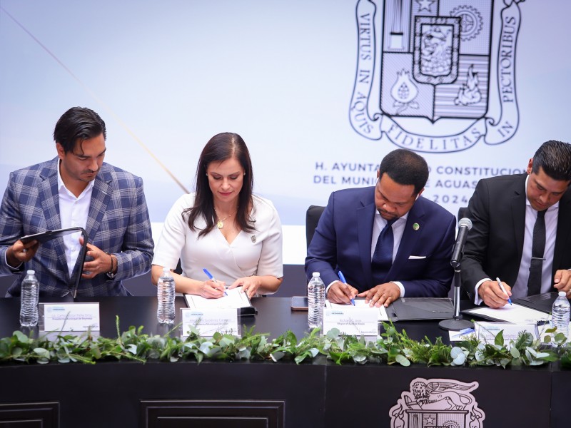 Firman convenio de intercambio de buenas prácticas León y Aguascalientes
