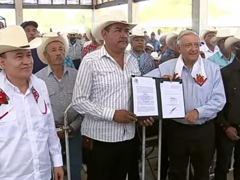 Firman restitución de tierras al Pueblo Yaqui