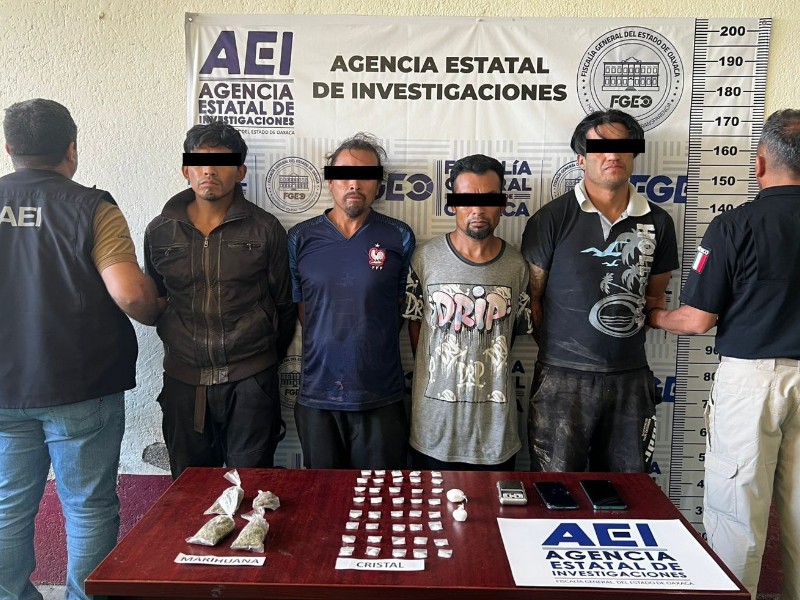 Fiscalía de Oaxaca detiene a cuatro narcomenudistas en Villa de Etla