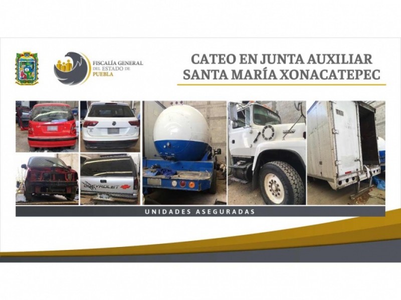 Fiscalía de Puebla catea domicilio y decomisa 7 vehículos robados