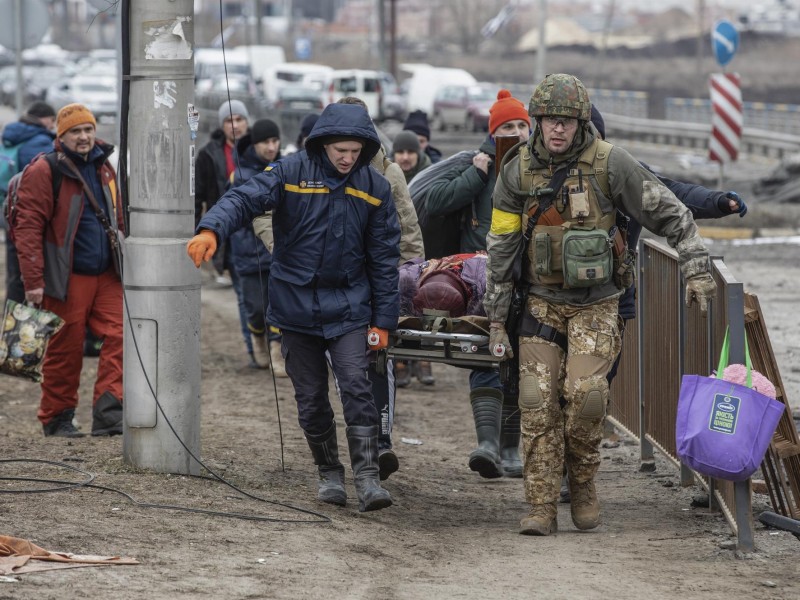 Fiscalía de Ucrania ha recuperado 410 cuerpos en Kiev