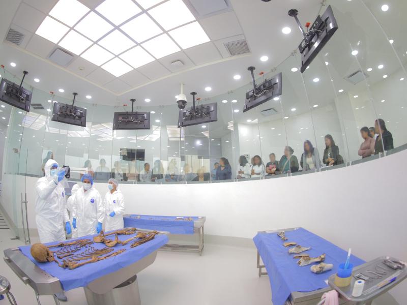 Fiscalía de Guanajuato abre sus laboratorios forenses a colectivos de búsqueda