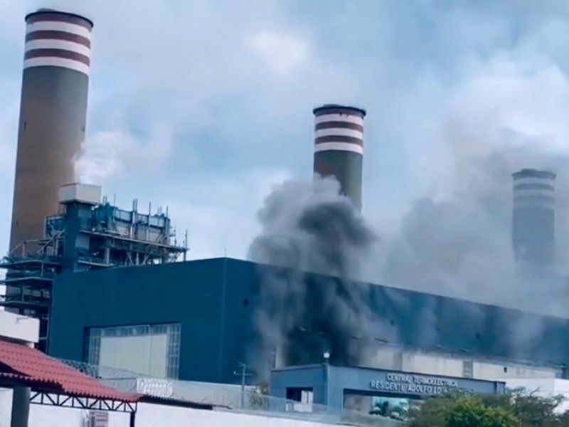 Flamazo al interior de la Termoeléctrica “Adolfo López Mateos”