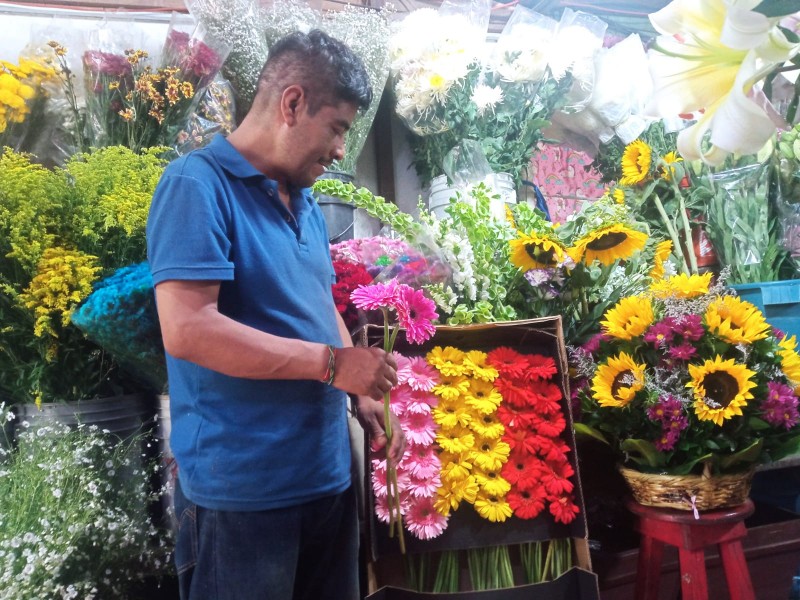 Florerías preparan venta para 10 de Mayo