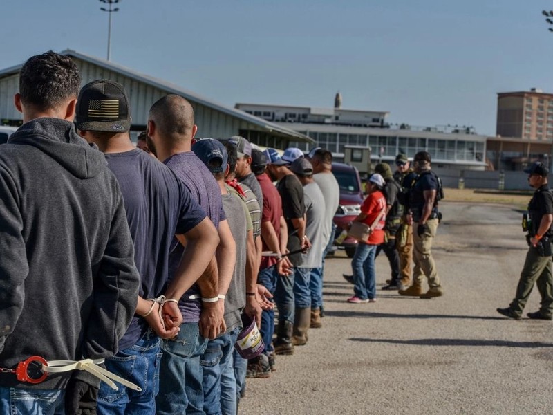 Florida lanza megaoperativo y detiene a casi 230 migrantes