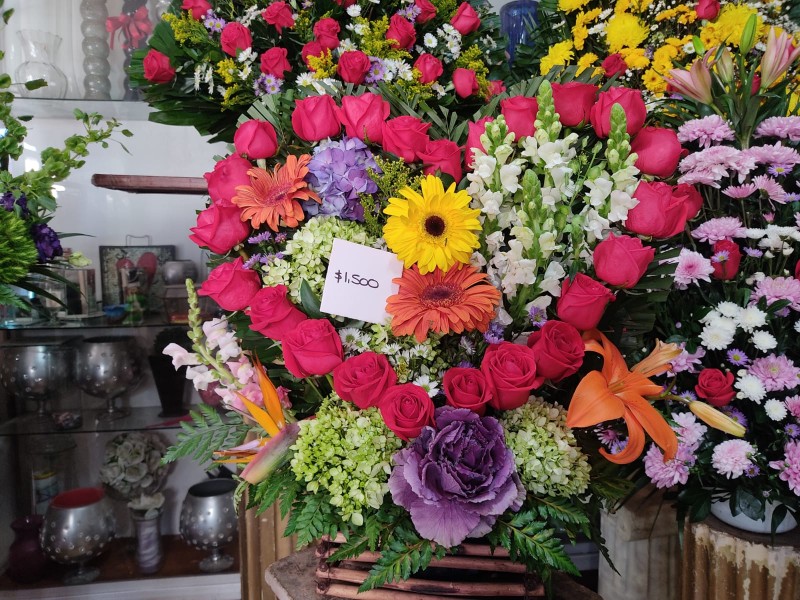 Floristas advierten alza en precios para día de San Valentín