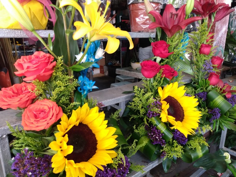 Floristas esperan repunte de ventas para San Valentín