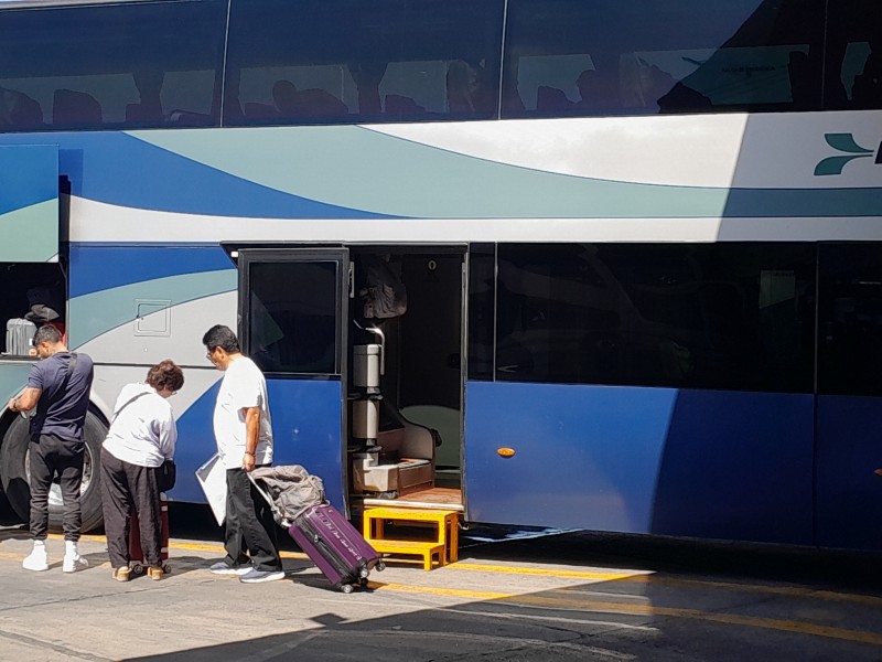 Flujo de pasajeros se incrementa en central camionera durante vacaciones