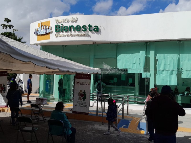 Fluye pago de pensión de Bienestar para adultos mayores