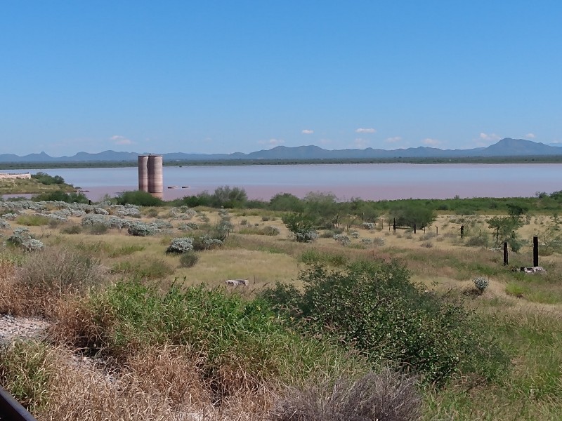 Focos Amarillos en agua para producción agrícola