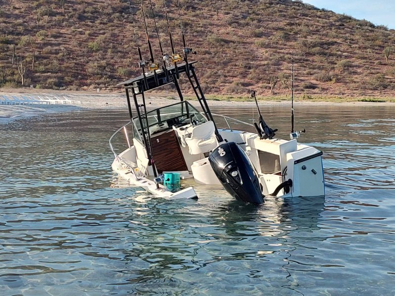 FONMAR auxilia a pescadores durante torneo del club  FONMAR auxilia a pescadores durante torneo del club