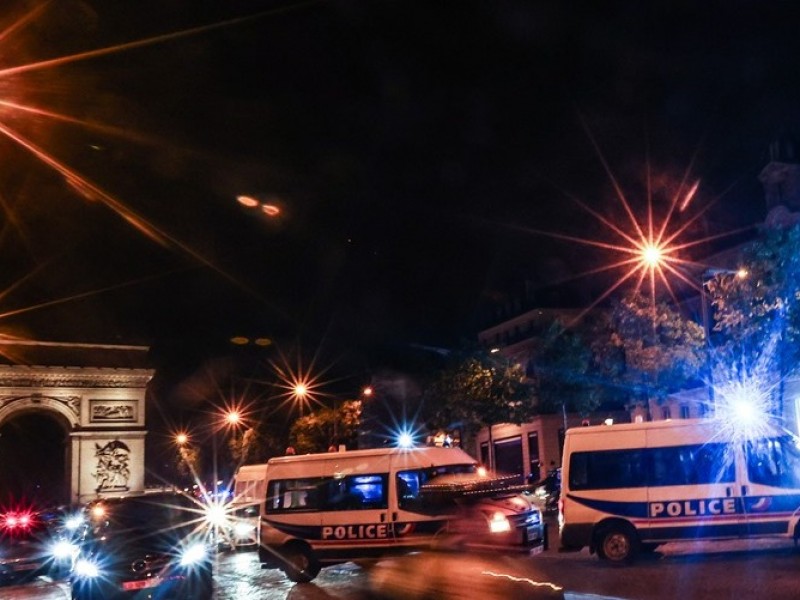 Francia:  719 detenidos y 45 policías heridos por disturbios