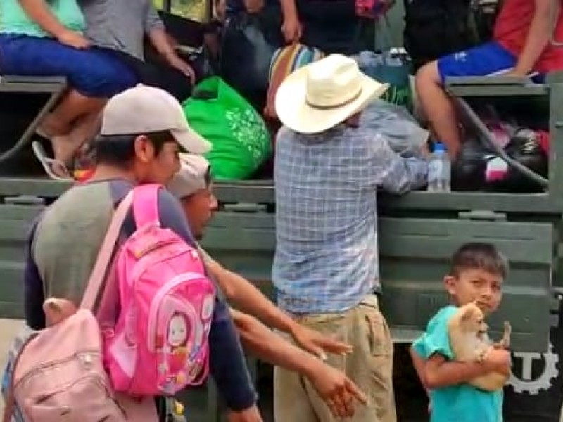Frayba reúne víveres para desplazados de Frontera Comalapa