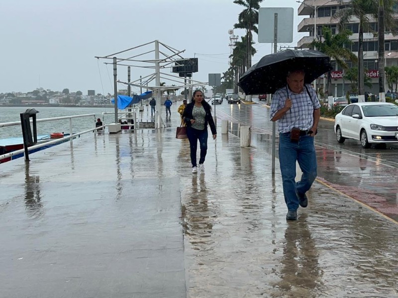 Frente Frío 13 avanza sin incidentes en Tuxpan