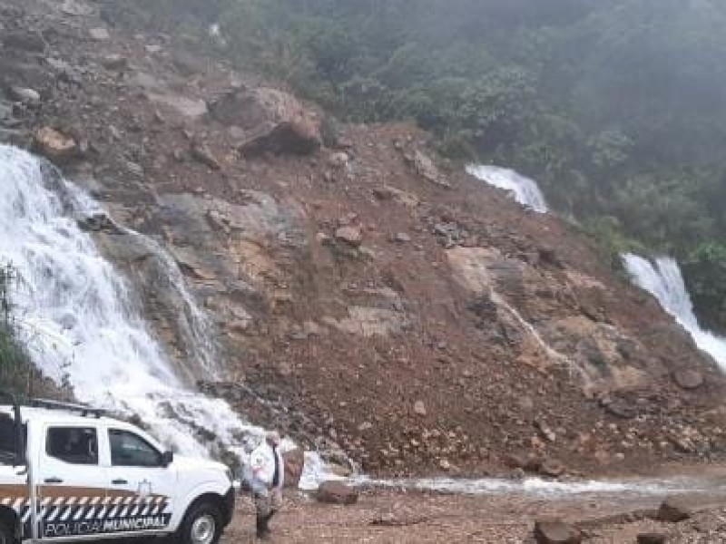 Frente frío 19 deja deslaves en Chiapas