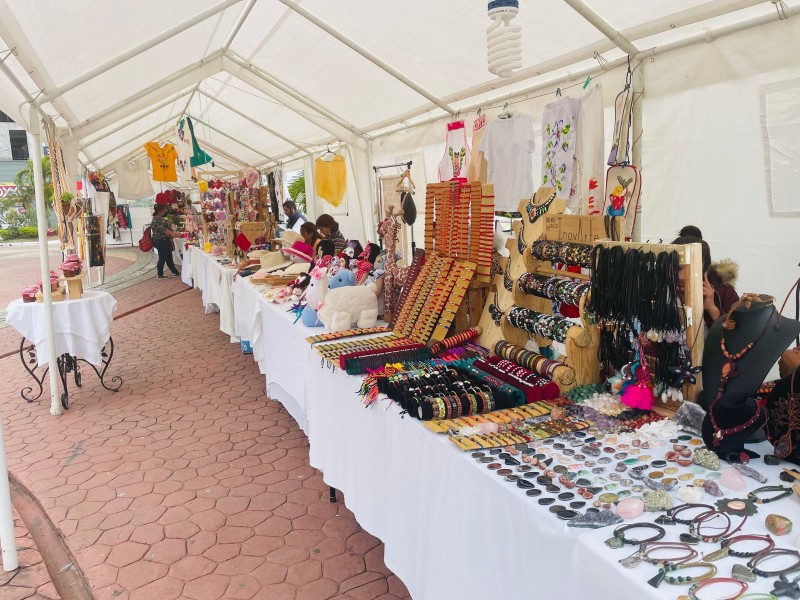 Frente Frío afectó ventas de artesanos en Tuxpan