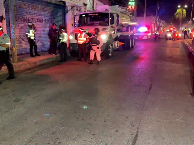 Frustran asalto a una pipa con gasolina en Xalisco
