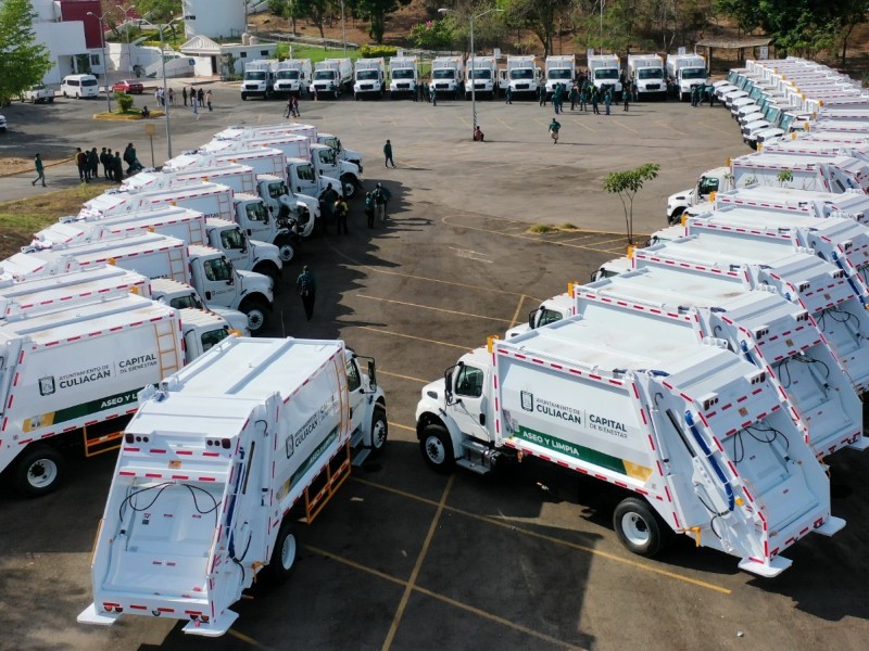 Fueron entregados 40 nuevos camiones de basura a Culiacán
