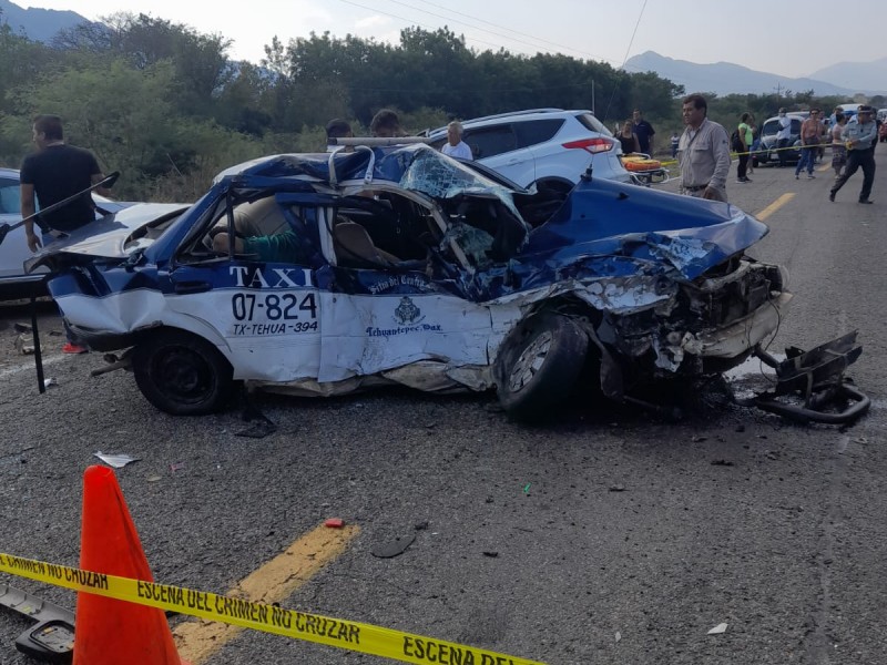 Fuerte accidente carretero en Tehuantepec deja un muerto