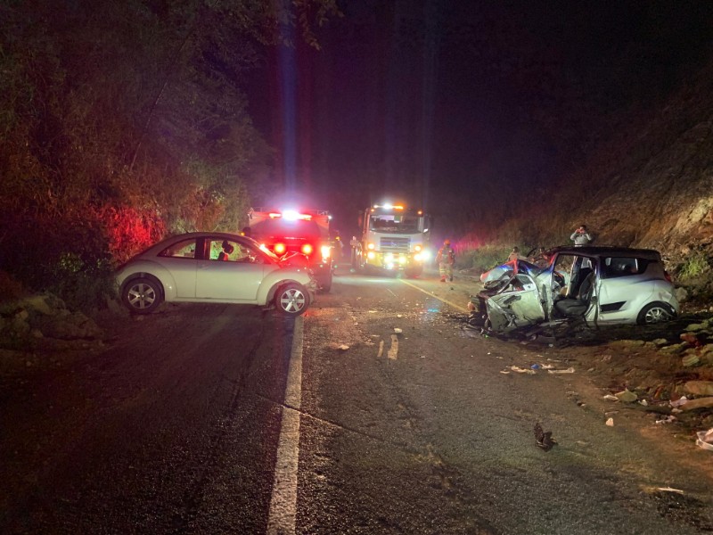 Fuerte accidente en la autopista Barranca Larga-Ventanilla, 5 personas heridas Fuerte accidente en la autopista Barranca Larga-Ventanilla, 5 personas heridas