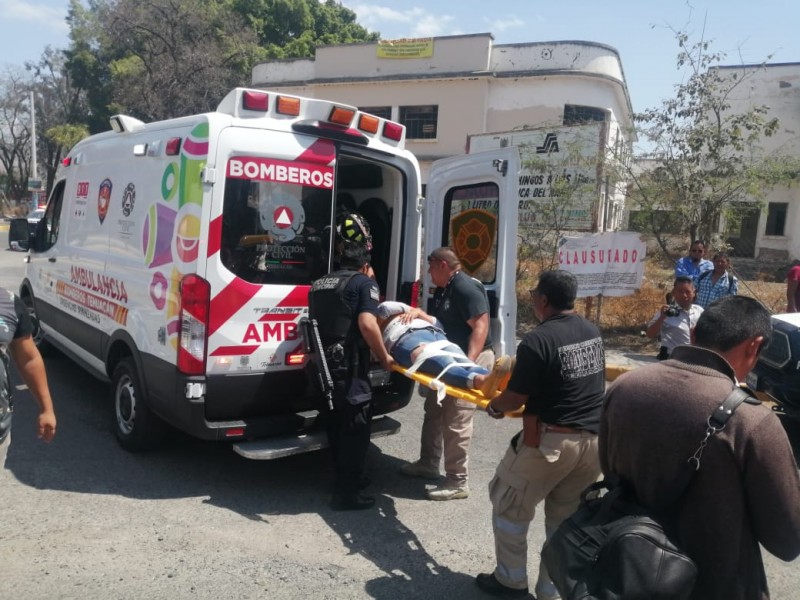 Fuerte accidente en la avenida José Garci-crespo