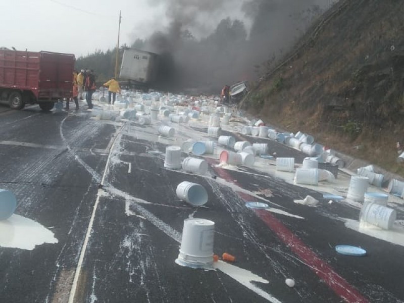 Fuerte accidente en las cumbres de Maltrata
