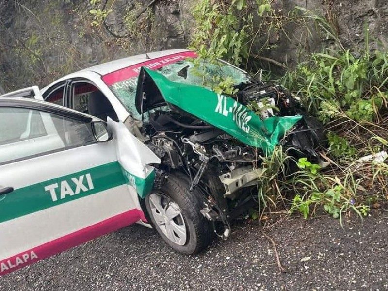 Fuerte accidente sobre la carretera Xalapa-Veracruz