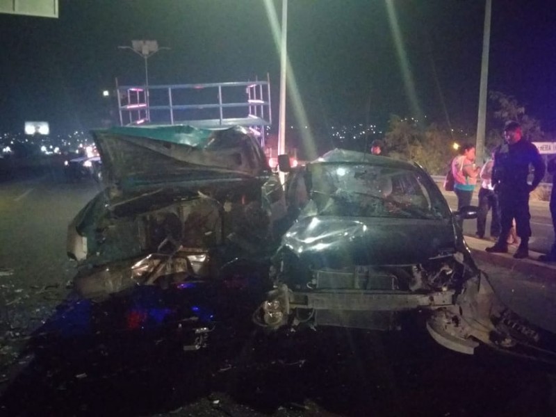 Fuerte choque en carretera transistmica