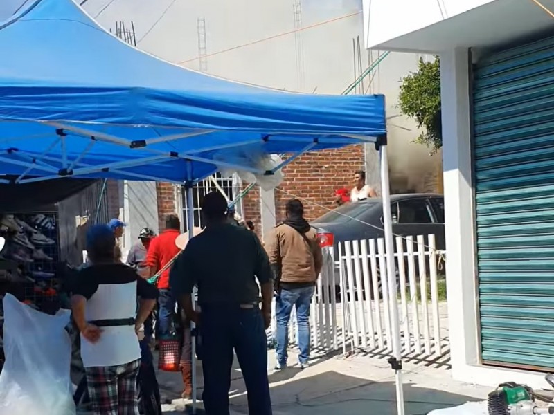 Fuerte incendio consume vivienda en Acatzingo