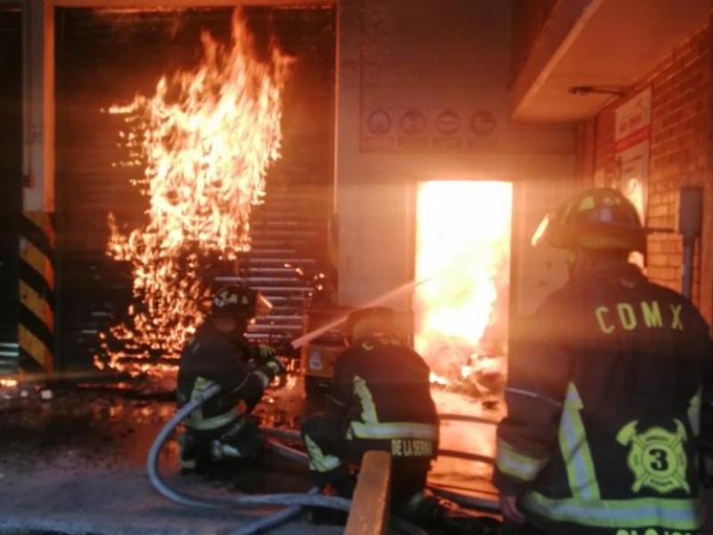 Video: Fuerte incendio en la alcaldía Azcapotzalco, CDMX