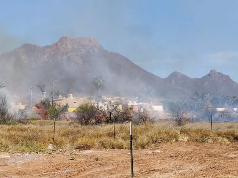 Fuerte incendio forestal en el Dorado