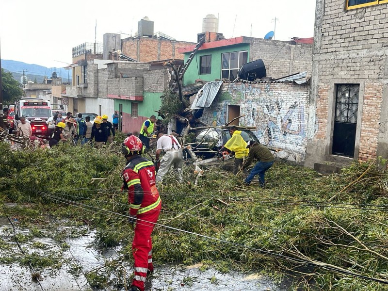 Fuerte lluvia causa afectaciones en la ciudad