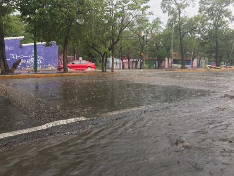 Fuerte tromba azota Tuxtla Gutiérrez