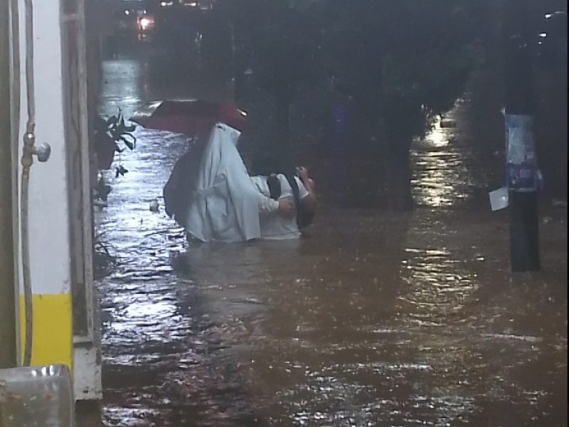 Fuertes lluvias deja pérdidas materiales a Oaxaqueños