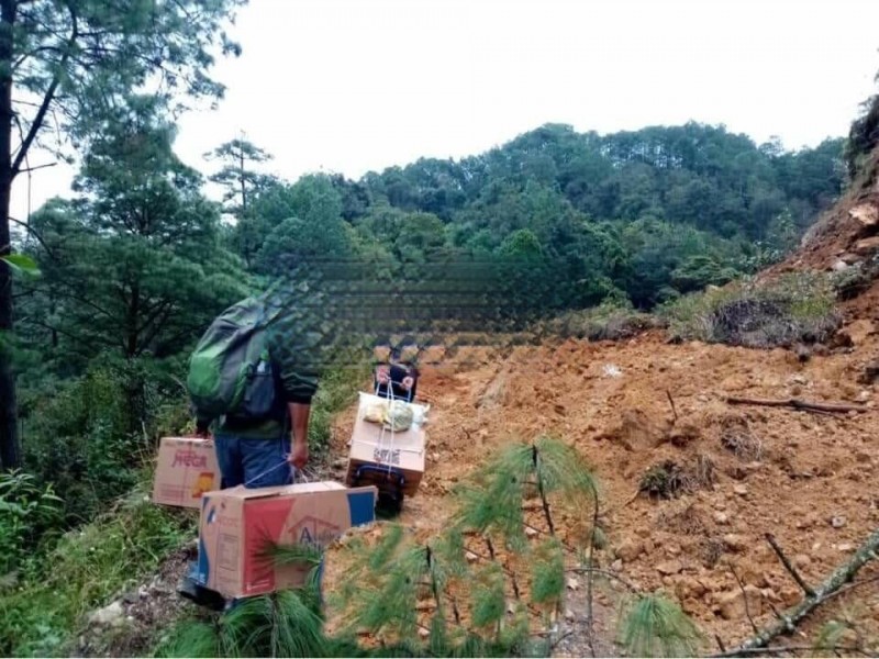 Fuertes lluvias provocan deslaves en cerros de Zacapoaxtla