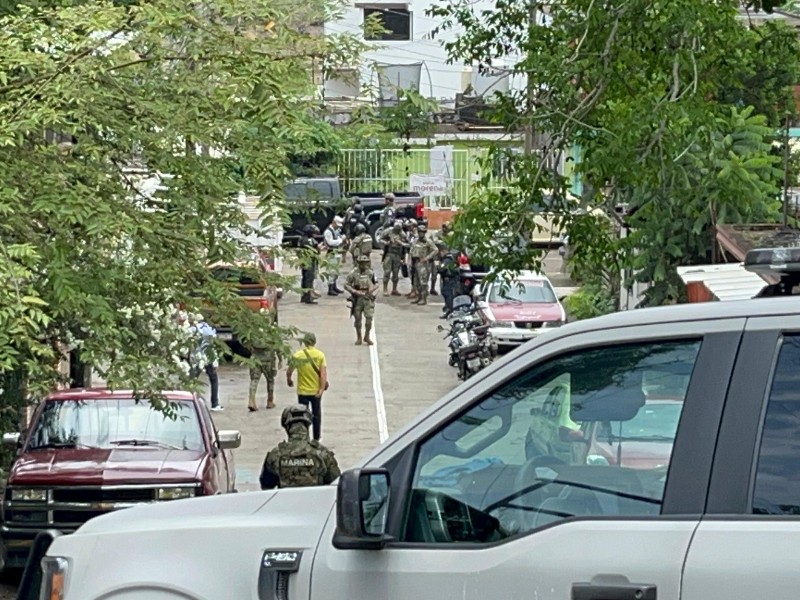 Fuerzas de seguridad aseguran autos robados en Tuxpan
