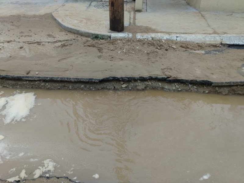 Fuga de agua potable en Finisterra