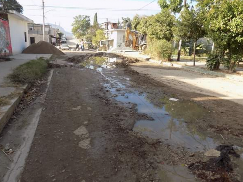 Fugas de agua no son atendidas por SMAPA