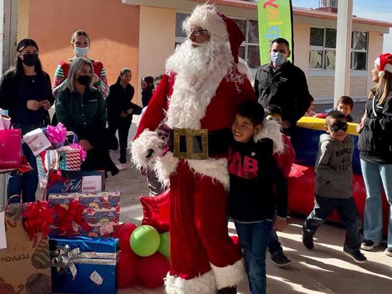 Fundación Va por Ellos realiza colecta para organizar posada navideña